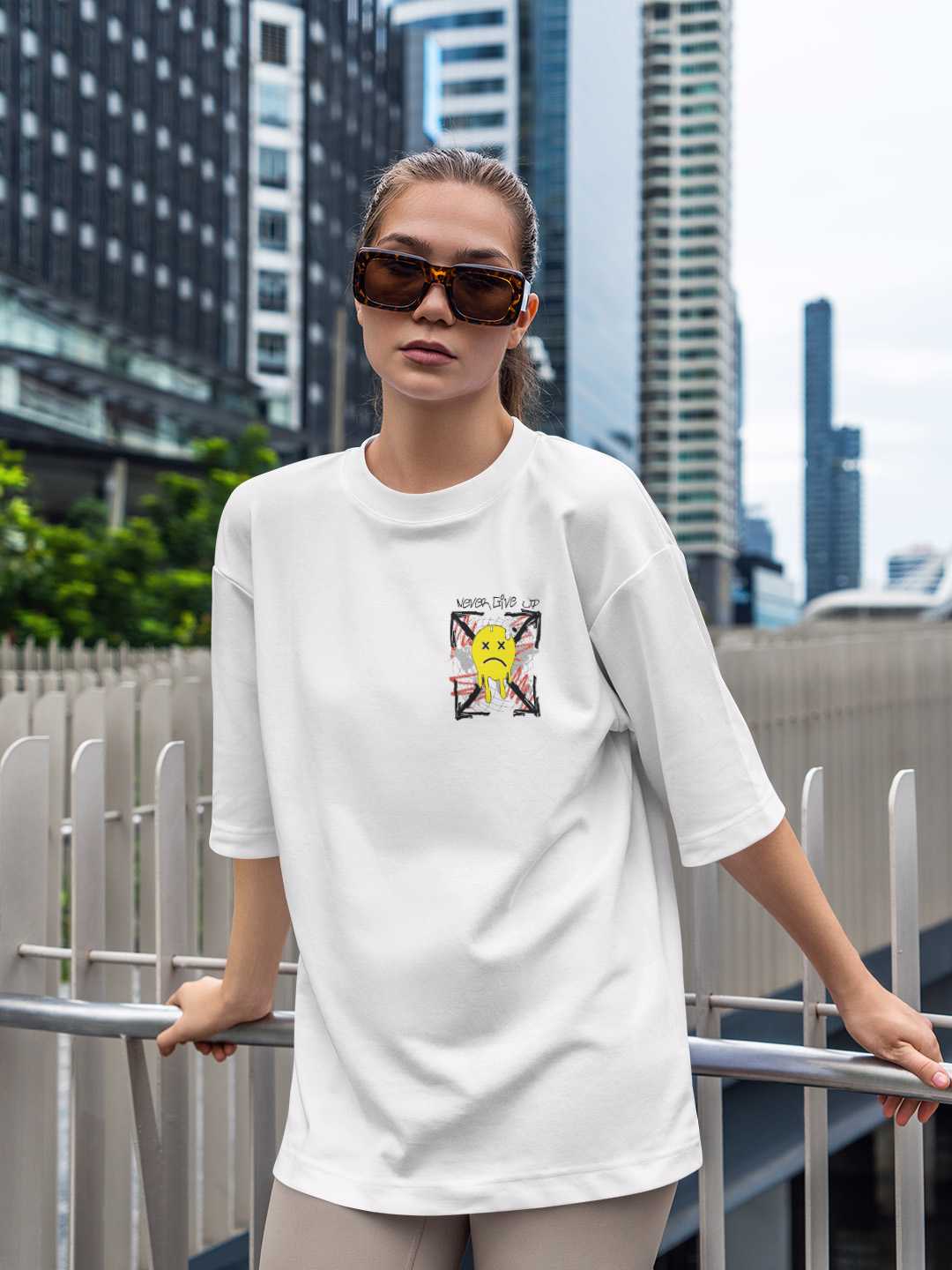 Never Give up Oversized Tee